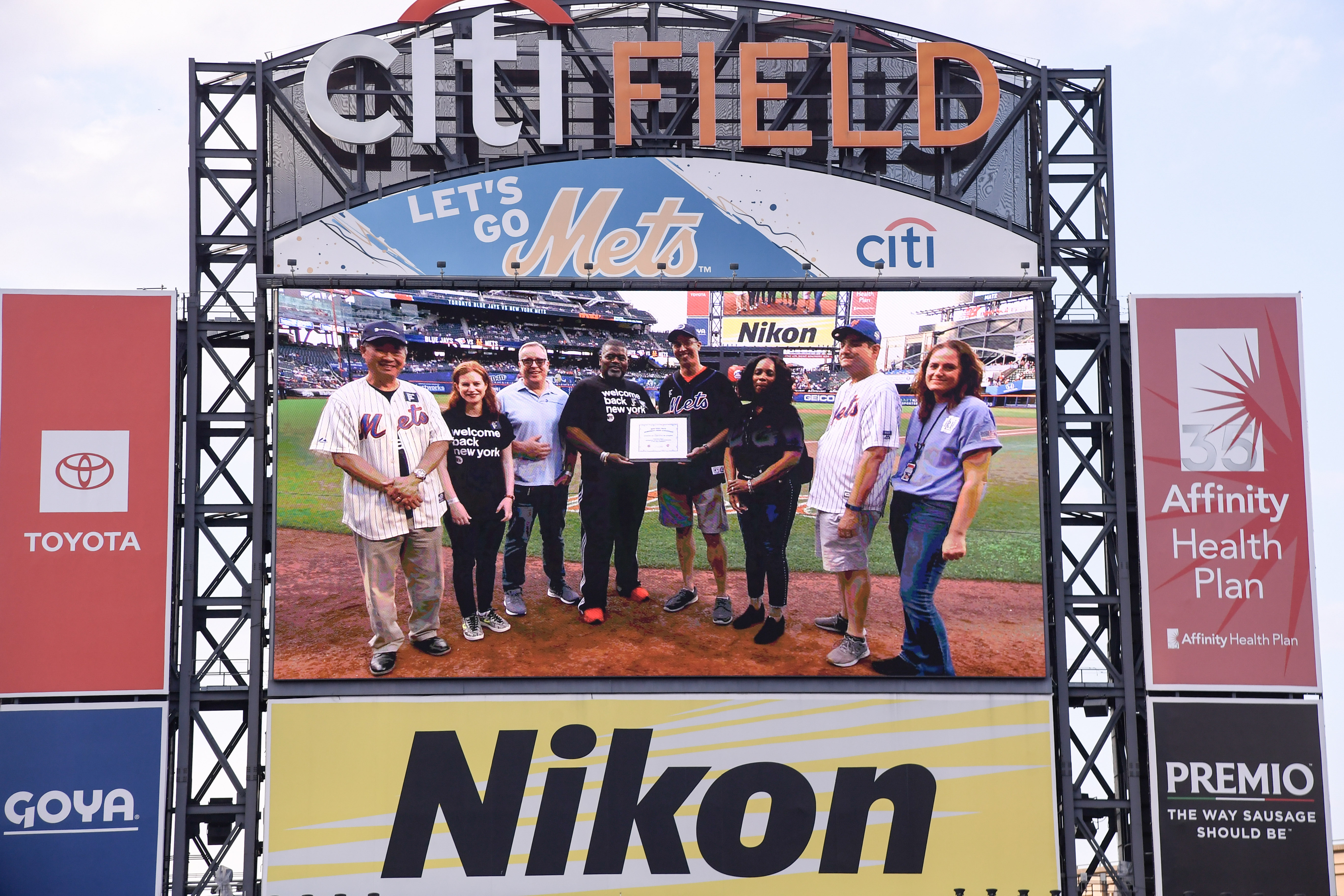 Employees and leadership from the Metropolitan Transportation Authority (MTA) were honored at Thursday night’s New York Mets game as part of the team’s Community Hero Ticket program, which honors organizations that have gone above and beyond throughout the pandemic.    