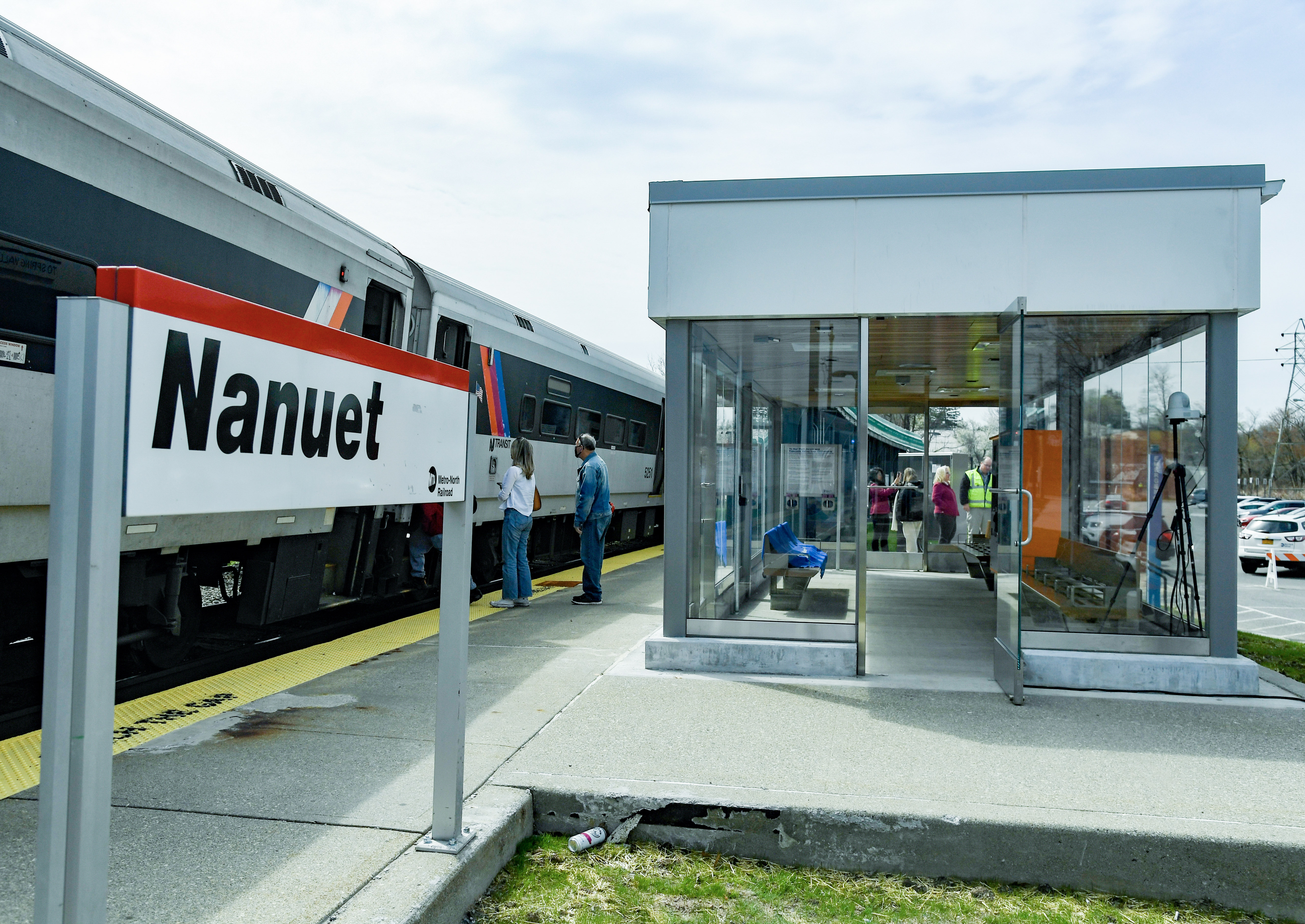 MTA Metro-North Railroad Reveals New Platform Shelter and Station Enhancements at Nanuet