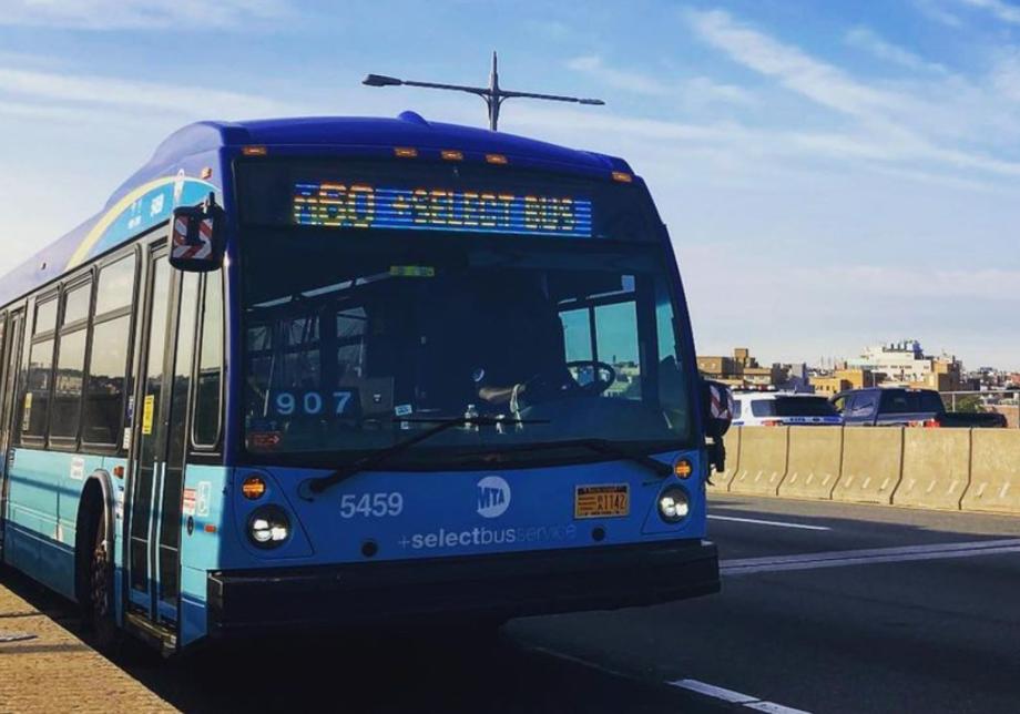 An M60 Bus heading out of Queens on the RFK Triboro Bridge